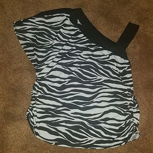 Plus Size One shoulder top 2x